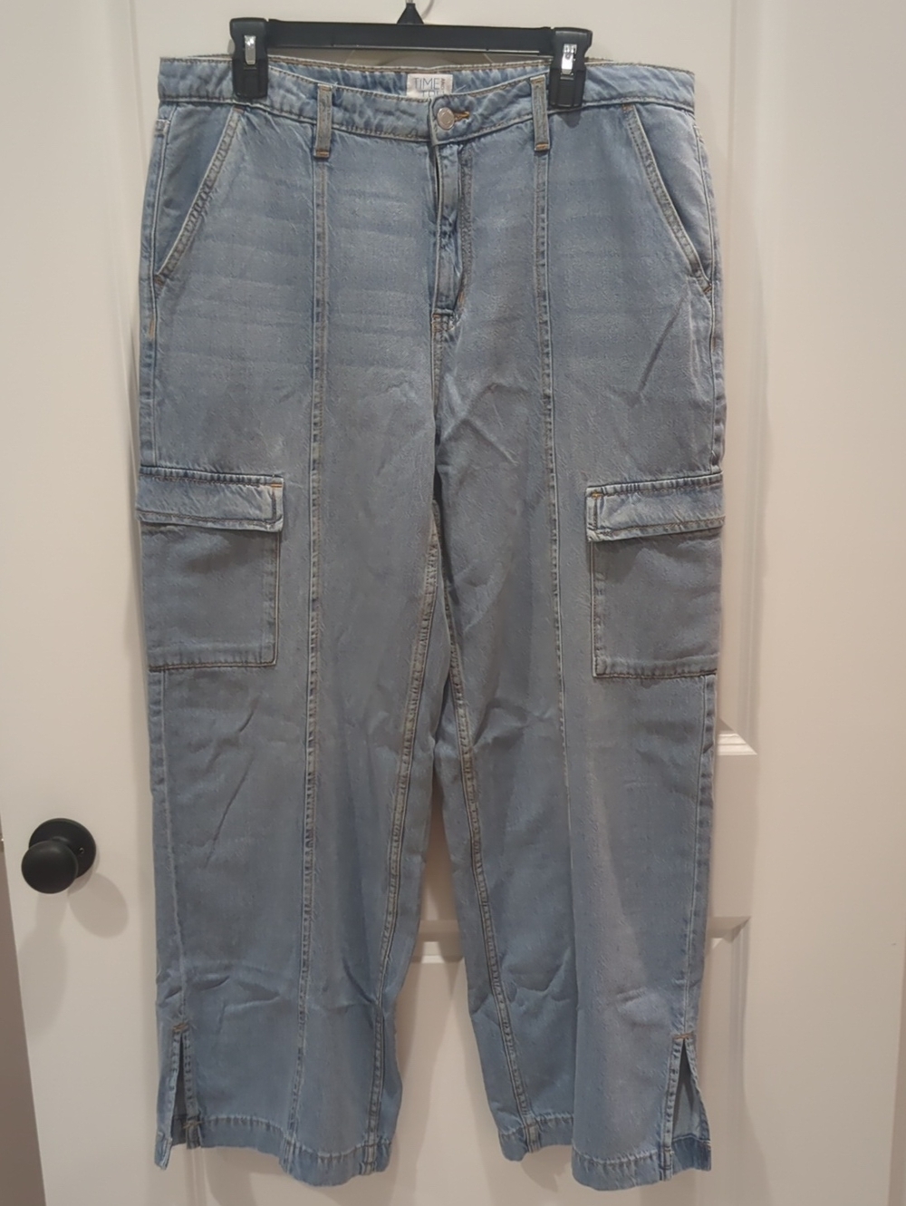 Time and Tru Light Blue Wide-Leg Cargo Jeans